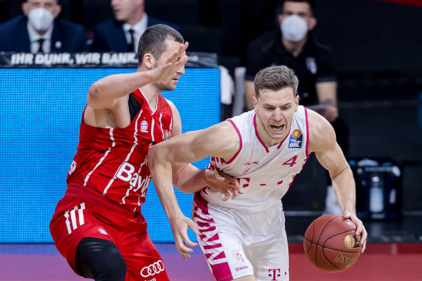 告别的大幕 告别的大幕