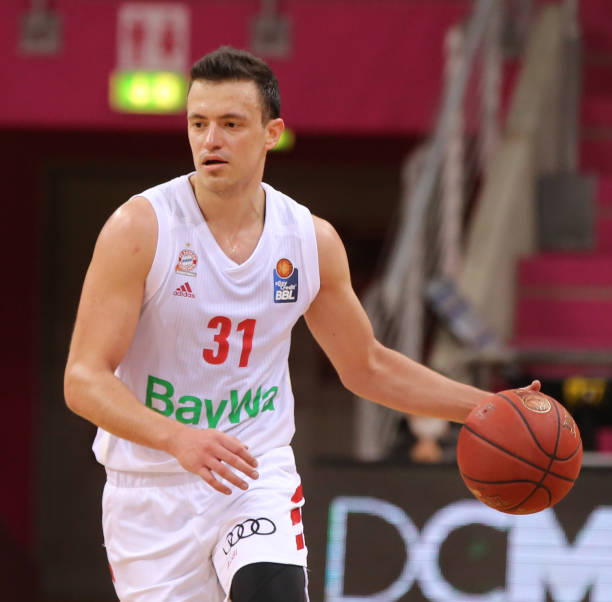 成为重中之 成为重中之