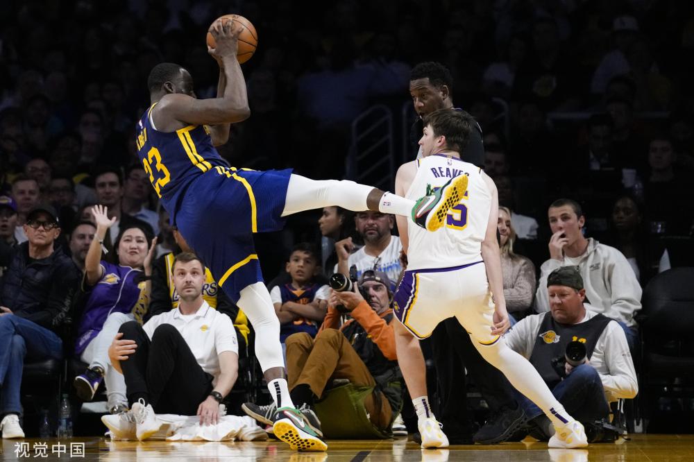 八场的沉寂 八场的沉寂