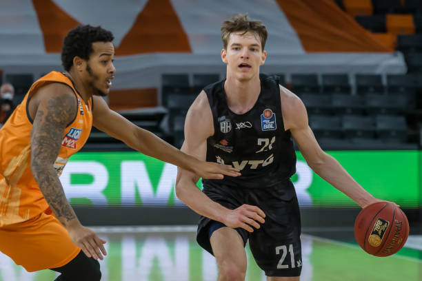 国足进球的 国足进球的