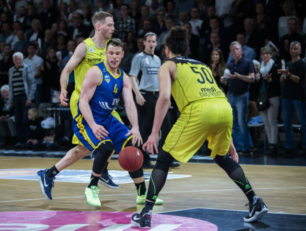 桥梁和守护 桥梁和守护